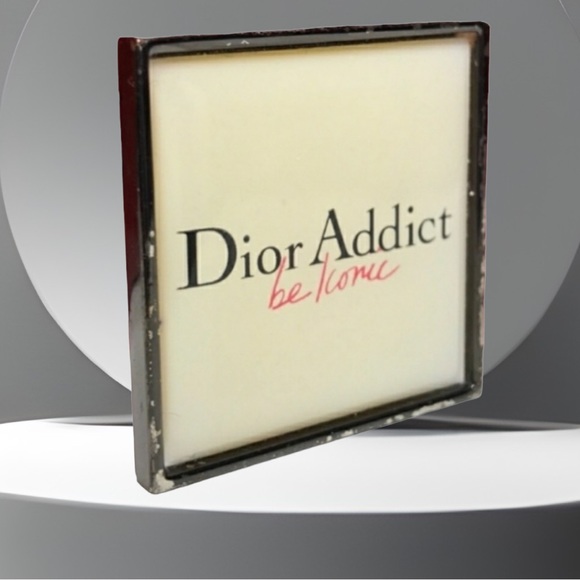 Dior Addict Be Iconic Pin
Collector’s Item Brooch - Picture 2 of 6